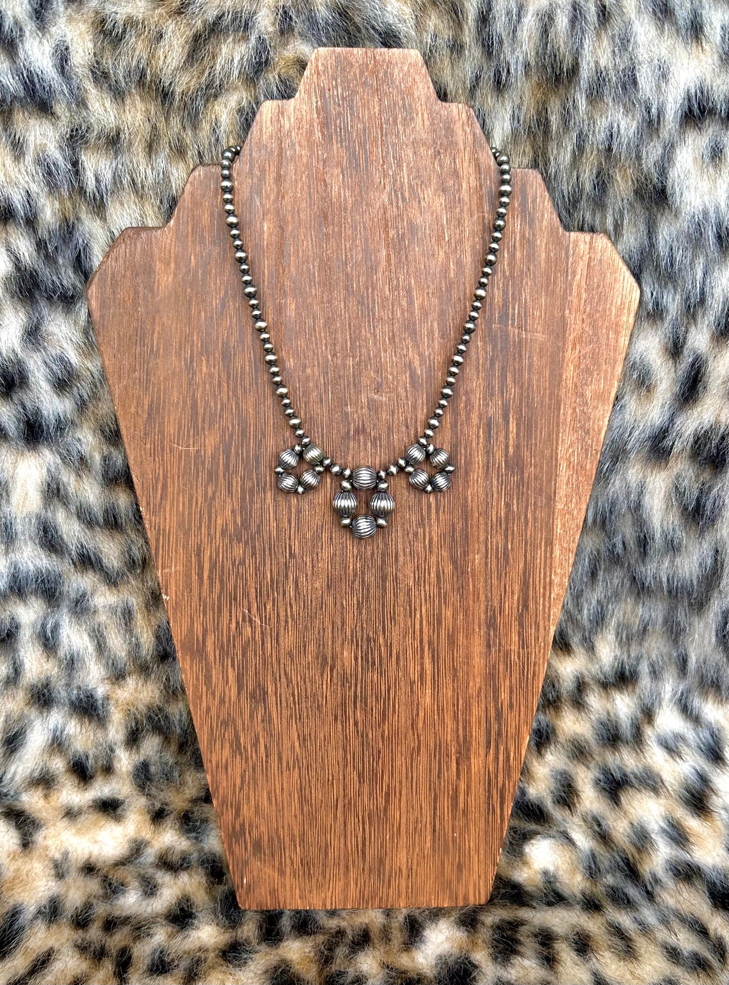 4-8mm 3 Loop Necklace