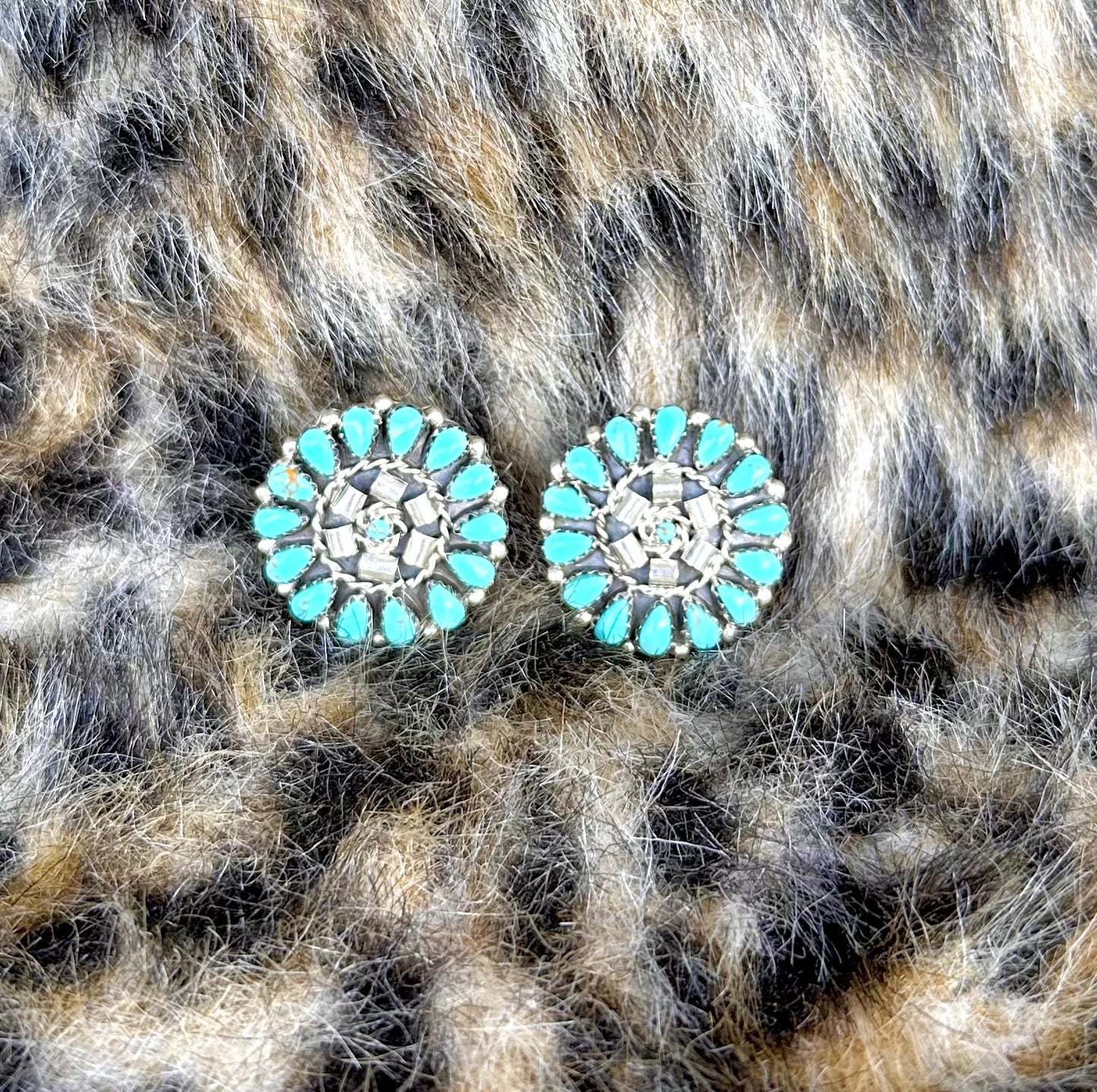 Kingman Cluster Studs