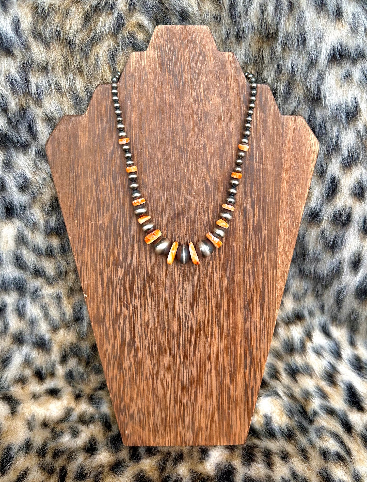 5-14mm Graduated Orange Spiny Necklace